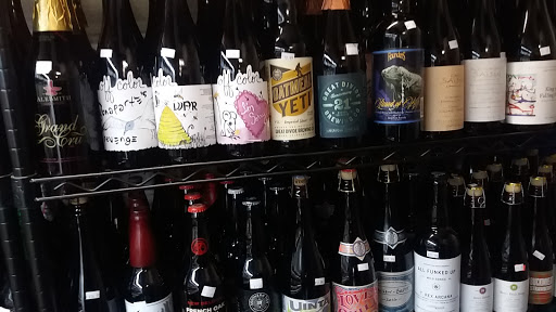 Liquor Store «Fort Point Market», reviews and photos, 369 Congress St, Boston, MA 02210, USA