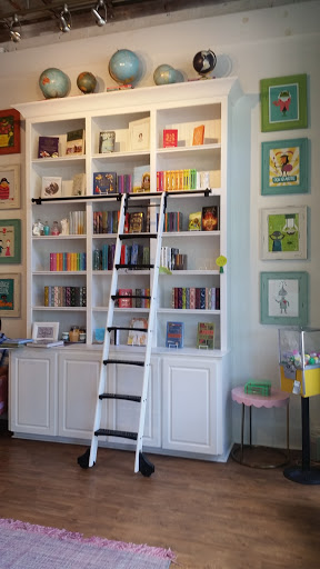 Book Store «The Story Shop», reviews and photos, 124 N Broad St, Monroe, GA 30655, USA