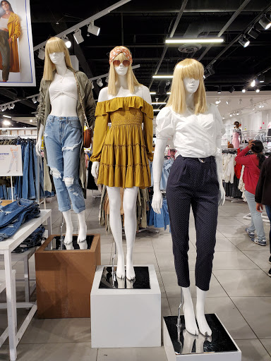 Clothing Store «Forever 21», reviews and photos, 10300 Little Patuxent Pkwy #1780, Columbia, MD 21044, USA