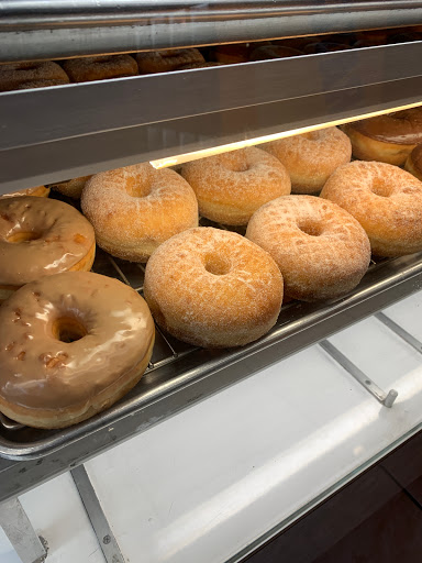 Donut Shop «Donuts Plus», reviews and photos, 1790 Erringer Rd, Simi Valley, CA 93065, USA