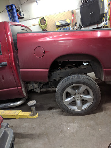 Auto Repair Shop «Big Wrench Auto Repair», reviews and photos, 426 E Railroad St, Kearney, NE 68847, USA