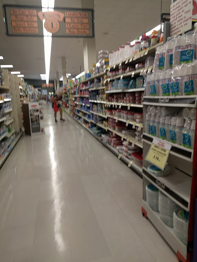 Supermarket «King Kullen», reviews and photos, 52 E Montauk Hwy, Hampton Bays, NY 11946, USA