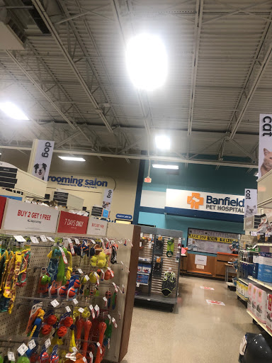 Pet Supply Store «PetSmart», reviews and photos, 3995 Welsh Rd, Willow Grove, PA 19090, USA