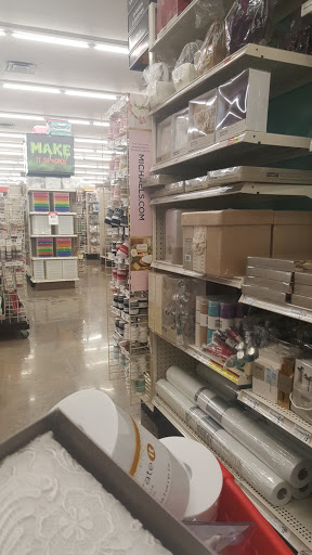 Craft Store «Michaels», reviews and photos, 2100 Snelling Ave, Roseville, MN 55113, USA
