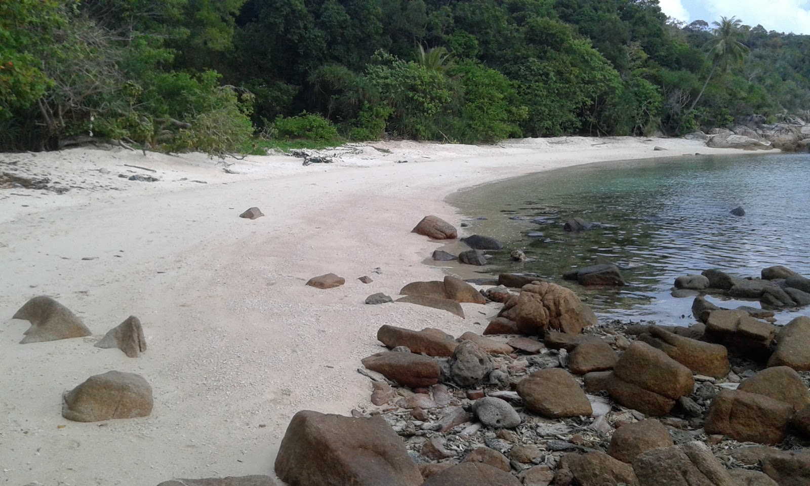 Foto von Landing Beach mit beiger sand Oberfläche