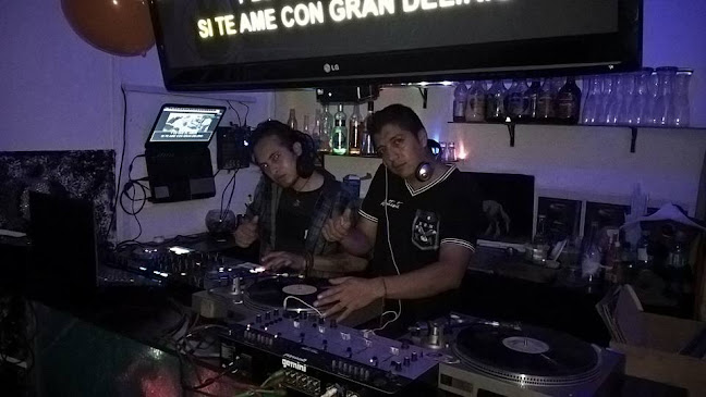 Zutra Best Karaoke Disco Bar - Quito