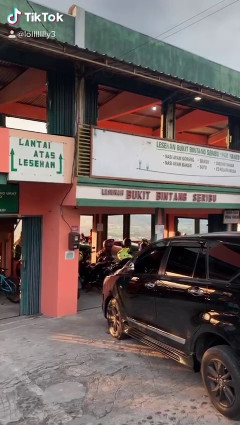 Lesehan Bukit Bintang Seribu