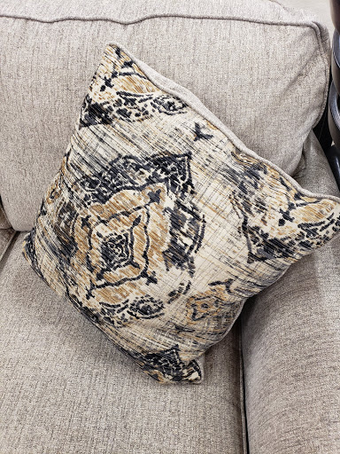 Furniture Store «Furniture On Consignment», reviews and photos, 4506 E 13th St N, Wichita, KS 67208, USA