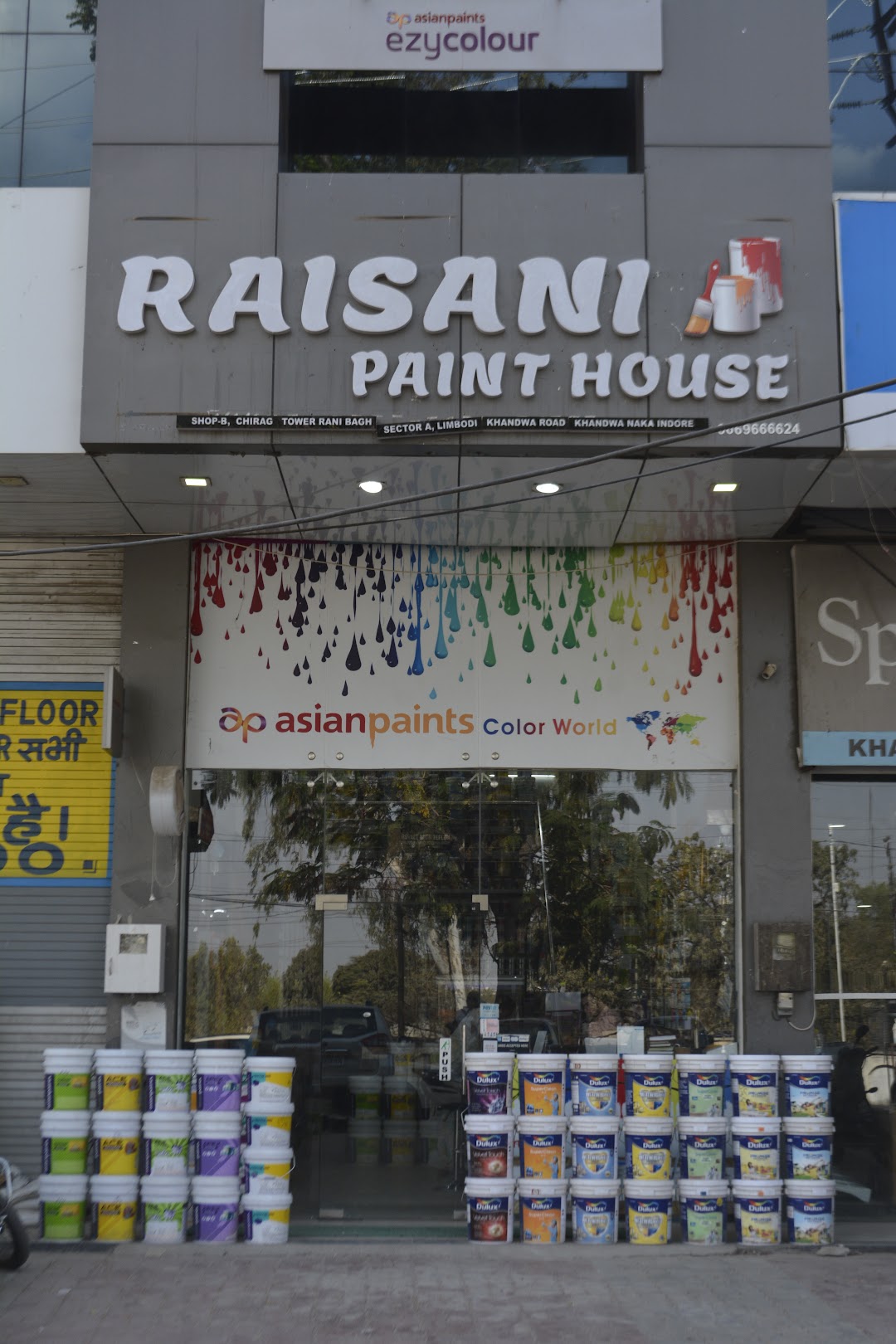 Raisani paint house