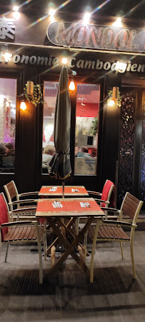 Atmosphère du Restaurant cambodgien Restaurant Mondol Kiri à Paris - n°5