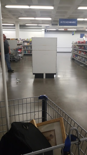 Thrift Store «Deseret Industries Thrift Store», reviews and photos, 2720 E 11th St, Los Angeles, CA 90023, USA