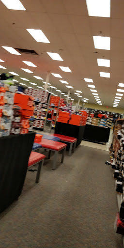 Shoe Store «Shoe Carnival», reviews and photos, 2601 Grand Ave, Ames, IA 50010, USA