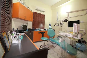 Shri Guha Dental Health Centre image