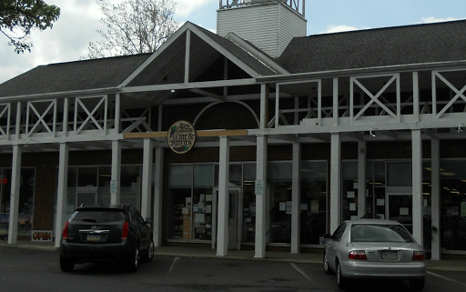 Liquor Store «Fine Wine & Good Spirits», reviews and photos, 10 W Centre Ave, Newtown, PA 18940, USA