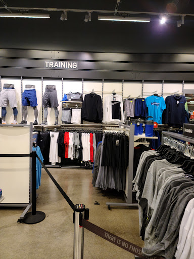 Clothing Store «Nike Factory Store», reviews and photos, 1155 Buck Creek Rd, Simpsonville, KY 40067, USA