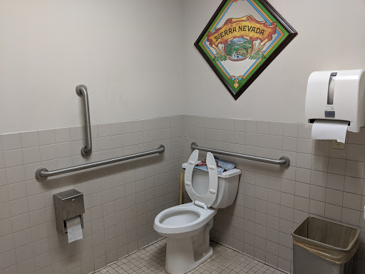 Liquor Store «Edina Liquor - Grandview», reviews and photos, 5013 Vernon Ave S, Edina, MN 55436, USA