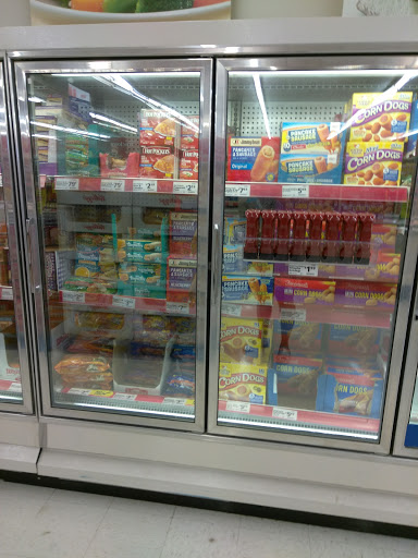 Grocery Store «Save-A-Lot», reviews and photos, 27155 Greenfield Rd, Southfield, MI 48076, USA