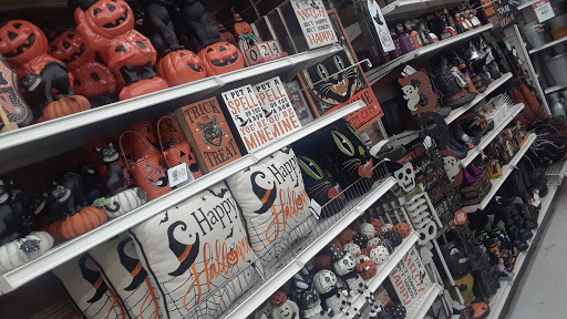 Craft Store «Michaels», reviews and photos, 10345 Magnolia Ave, Riverside, CA 92505, USA