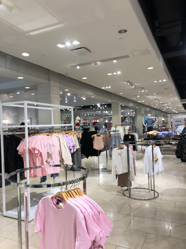 Clothing Store «Forever 21», reviews and photos, 651 Kapkowski Rd, Elizabeth, NJ 07201, USA