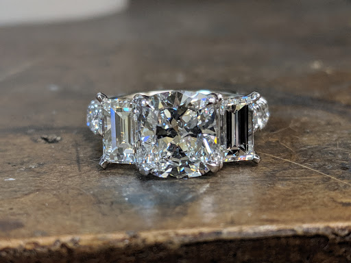 Jewelry Store «J. Mullins Jewelry and Gifts», reviews and photos, 352 W Northfield Blvd, Murfreesboro, TN 37129, USA