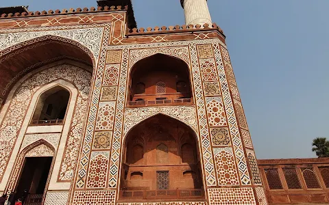 Akbar Tomb Vijay Market image