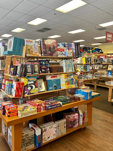 Book Store «Copperfield’s Books», reviews and photos, 775 Village Ct, Santa Rosa, CA 95405, USA