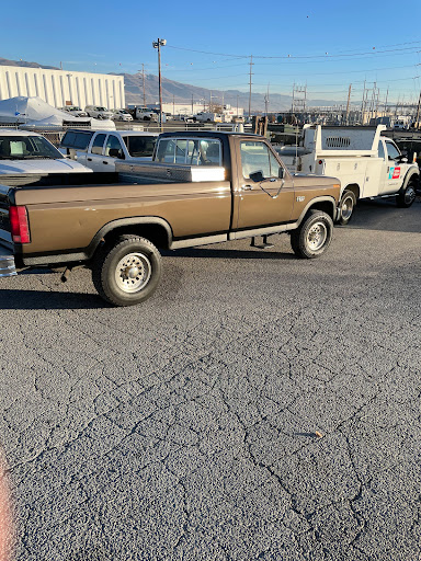 Auto Body Shop «Maaco Collision Repair & Auto Painting», reviews and photos, 1305 W Hill Field Rd, Layton, UT 84041, USA