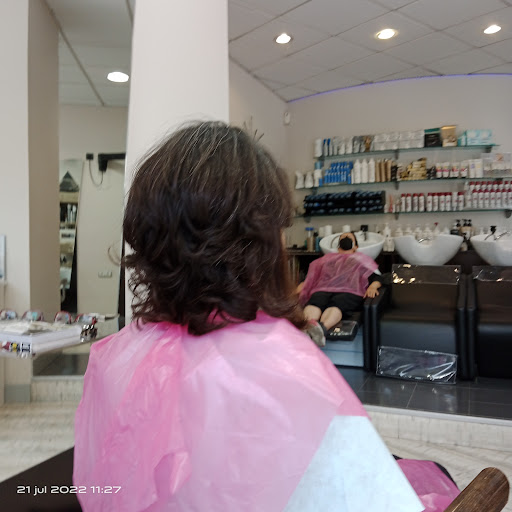 Anallaneza Peluquería y Beauty en Corredoria, Oviedo