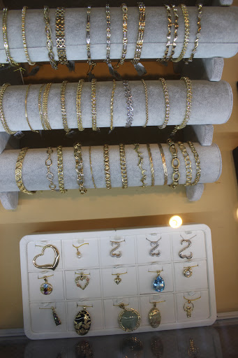 Jeweler «The Gem Jewelry Repair & Sales», reviews and photos, 4707 Jonestown Rd, Harrisburg, PA 17109, USA