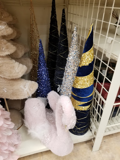 Home Goods Store «Christmas Tree Shops», reviews and photos, 1117 Woodruff Rd, Greenville, SC 29607, USA