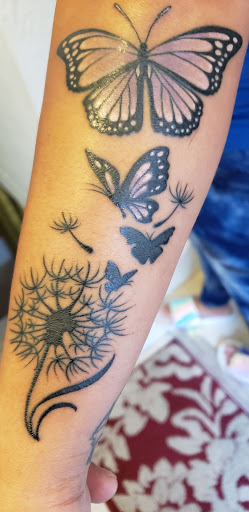 Tattoo Shop «Stay True Tattoo», reviews and photos, 7292 Mentor Ave, Mentor, OH 44060, USA