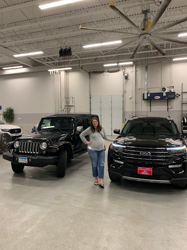 Car Dealer «Metropolitan Ford of Eden Prairie», reviews and photos, 12477 Plaza Dr, Eden Prairie, MN 55344, USA