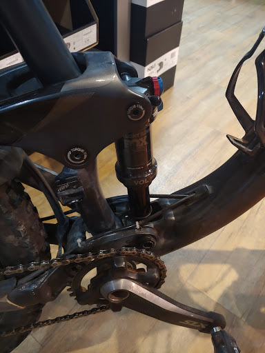 Bicycle Store «Competitive Edge Cyclery», reviews and photos, 9889 E Foothill Blvd, Rancho Cucamonga, CA 91730, USA