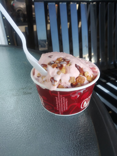 Ice Cream Shop «Cold Stone Creamery», reviews and photos, 2923 W Bay Dr, Belleair Bluffs, FL 33770, USA