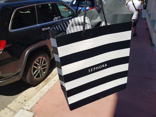 Cosmetics Store «SEPHORA», reviews and photos, 721 Collins Ave, Miami Beach, FL 33139, USA