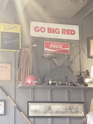 American Restaurant «Cracker Barrel Old Country Store», reviews and photos, 380 N Jacob Dr, Bloomington, IN 47404, USA