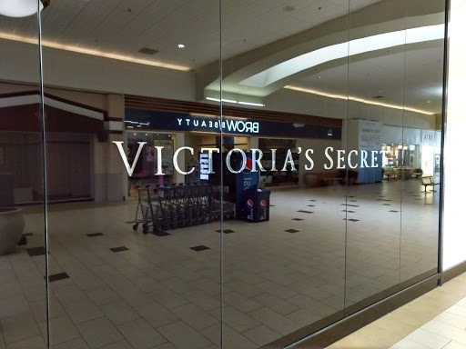 Shopping Mall «Kennedy Mall», reviews and photos, 555 John F Kennedy Rd, Dubuque, IA 52002, USA