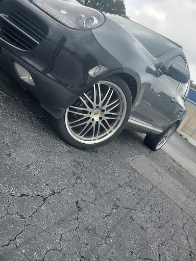 Tire Shop «Goodyear Auto Service Center», reviews and photos, 2841 Greenbriar Pkwy SW, Atlanta, GA 30331, USA