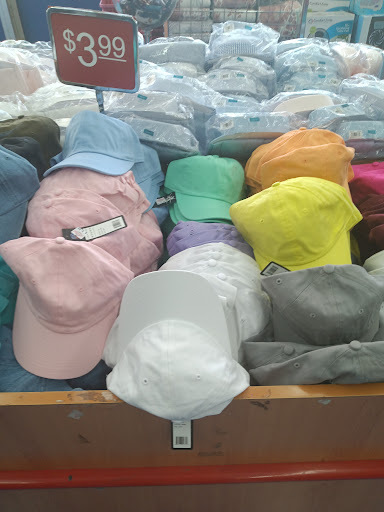 Department Store «Lot-less Closeouts», reviews and photos, 3155 Amboy Rd, Staten Island, NY 10306, USA