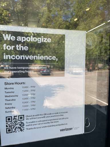 Cell Phone Store «GoWireless Verizon Authorized Retailer», reviews and photos, 7421 SW Barbur Blvd #150, Portland, OR 97219, USA