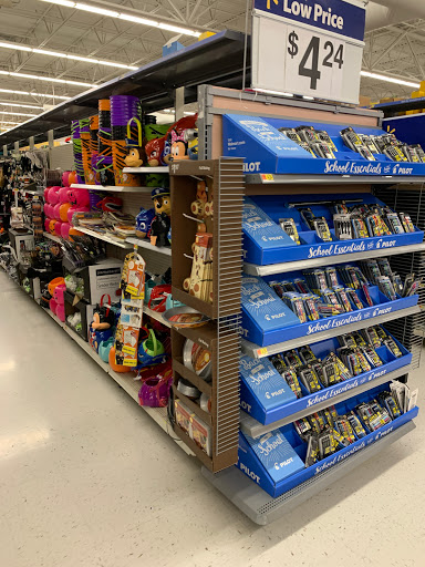 Department Store «Walmart Supercenter», reviews and photos, 1618 W McClain Ave, Scottsburg, IN 47170, USA