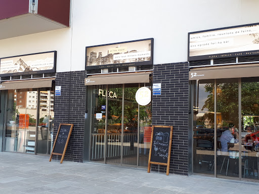 Información y opiniones sobre 52 moments de San Justo Desvern