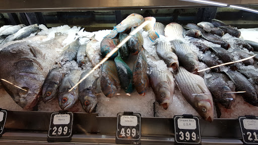 Asian Grocery Store «LF Market Oriental & Seafood», reviews and photos, 5350 W Bell Rd #115, Glendale, AZ 85308, USA