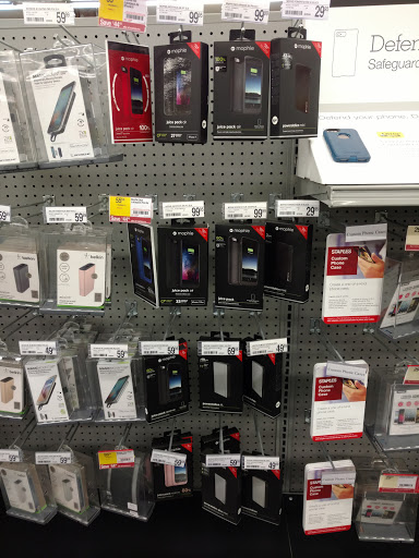 Office Supply Store «Staples», reviews and photos, 2799 NY-112, Medford, NY 11763, USA