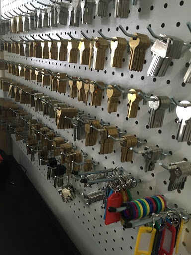 Locksmith «Main Line Locksmiths LLC», reviews and photos, 942 Montgomery Ave, Narberth, PA 19072, USA