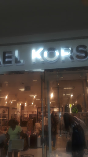Fashion Accessories Store «Michael Kors», reviews and photos, 5220 Fashion Outlets Way #2120, Rosemont, IL 60018, USA