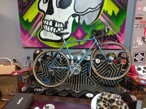Bicycle Repair Shop «Spun Bicycles», reviews and photos, 4122 Hamilton Ave, Cincinnati, OH 45223, USA