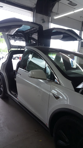 Auto Body Shop «Kenwood Auto Body - Gaithersburg», reviews and photos, 19310 Woodfield Rd, Gaithersburg, MD 20879, USA