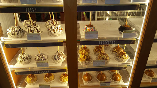 Shopping Mall «Vintage Faire Mall», reviews and photos, 3401 Dale Rd #483, Modesto, CA 95356, USA