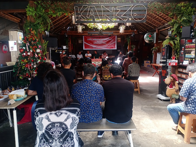 Menjelajahi Restoran Cepat Saji di Sulawesi Utara: Temukan Lebih dari Satu Tempat Makan yang Menarik
